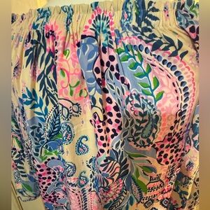 Lilly Pulitzer size XXS in EUC 100% polyester off the shoulder top